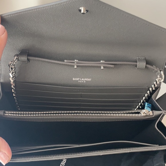 ❌SOLD❌YSL Large Grain de Poudre Wallet on Chain - Picture 6 of 12